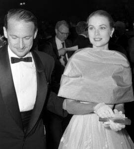 grace kelly arriving at the 28th annual academy awards2 1956 - Особистості - 50Plus