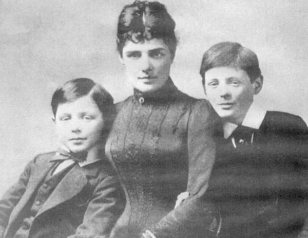 jennie churchill with her sons - Особистості - 50Plus