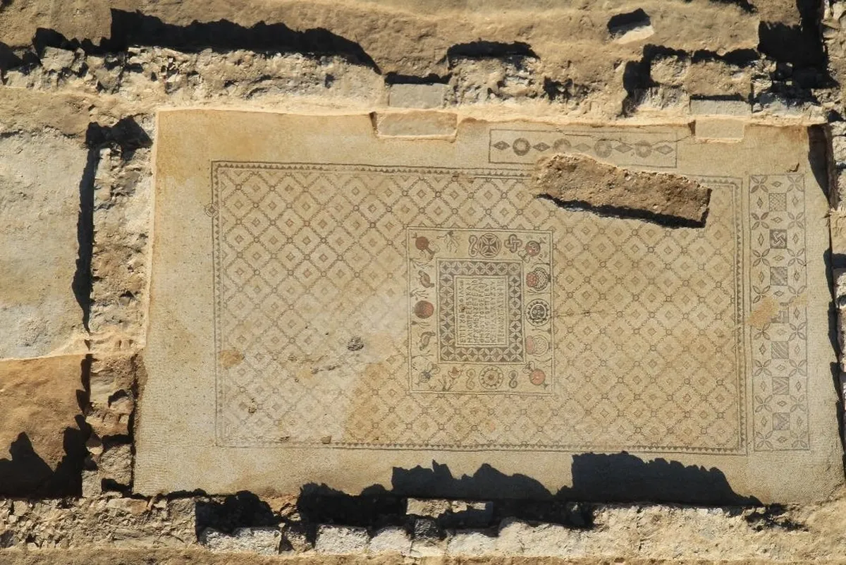 Візантійський монастир з унікальною мозаїкою