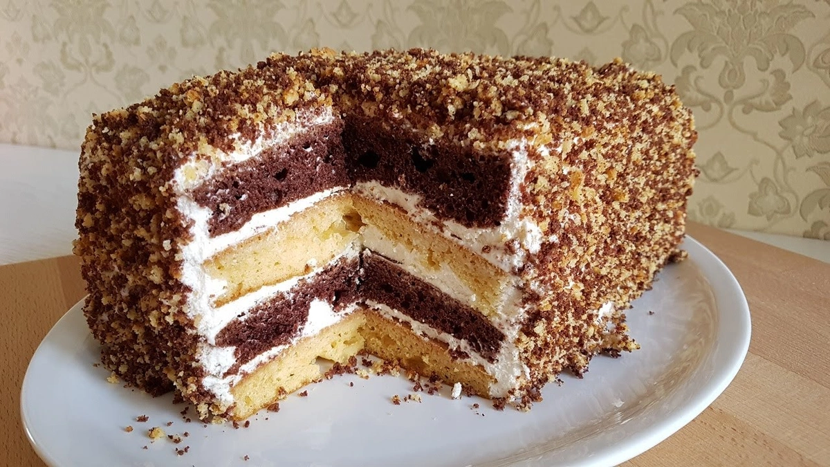 Мамин рецепт: сметанник з нашого дитинства