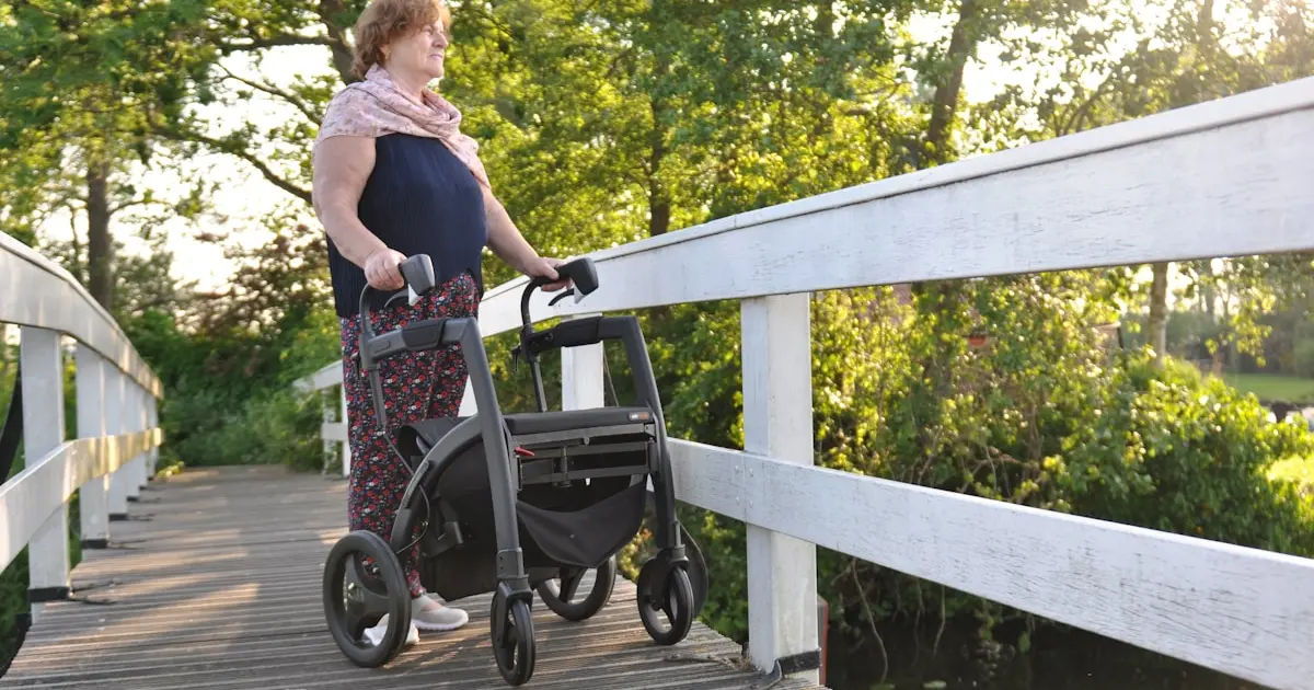 Хвороба Паркінсона підкрадається тихо: ознаки, які варто знати