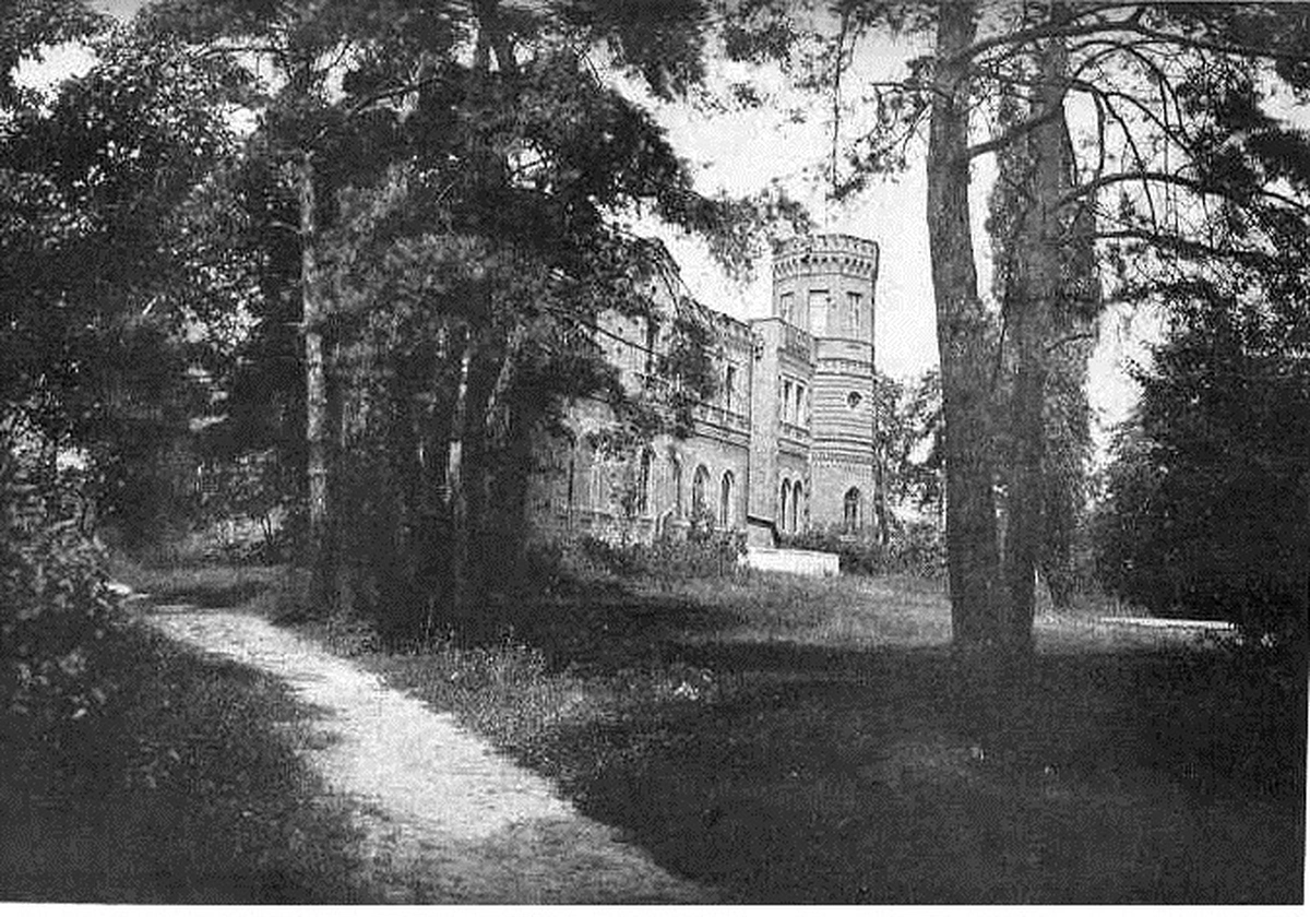 Палац Квіток у слободі Основі. Саме за назвою родинного маєтку взяв Григорій псевдонім