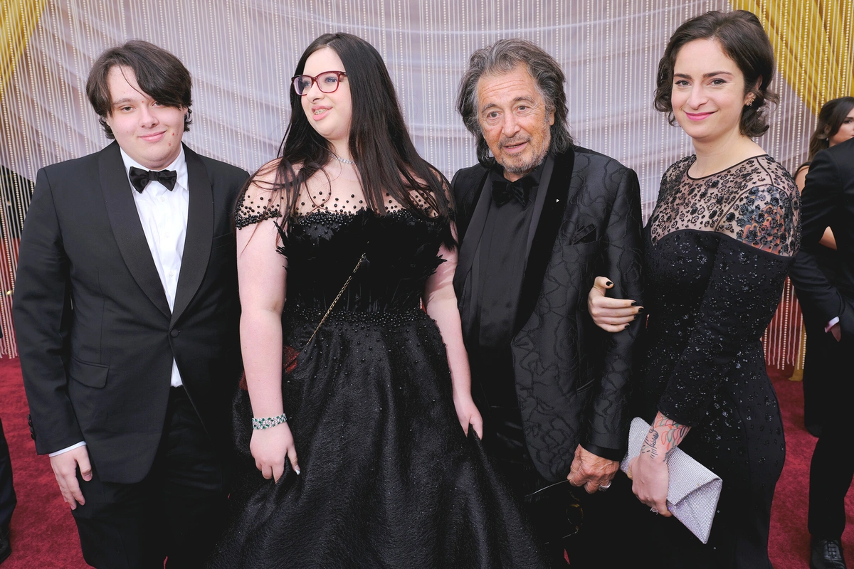 Аль Пачіно зі своїми дорослими дітьми