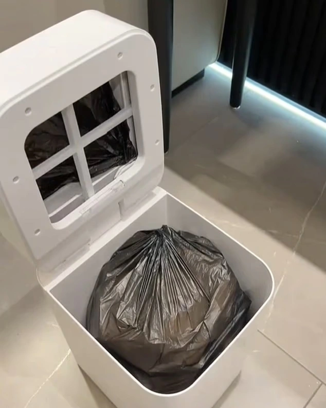 Контейнер для сміття