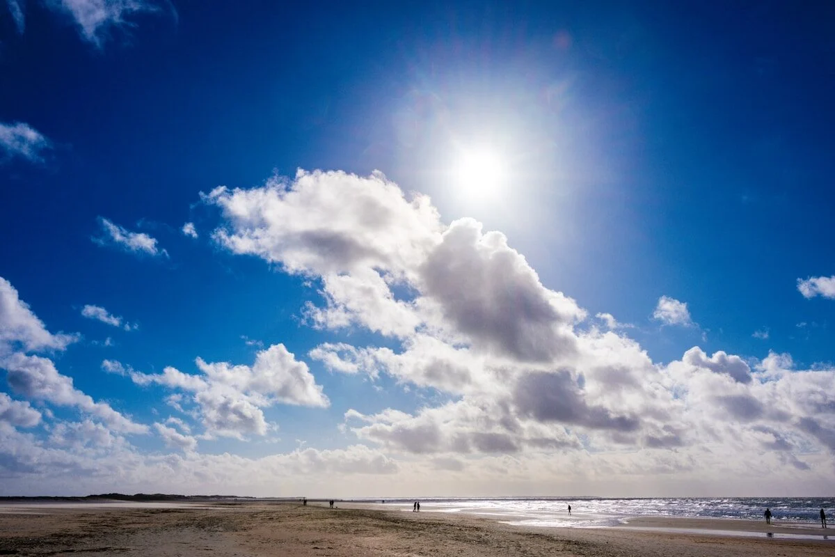 Британські вчені вивчають, чи може «освітлення» морських хмар охолодити клімат