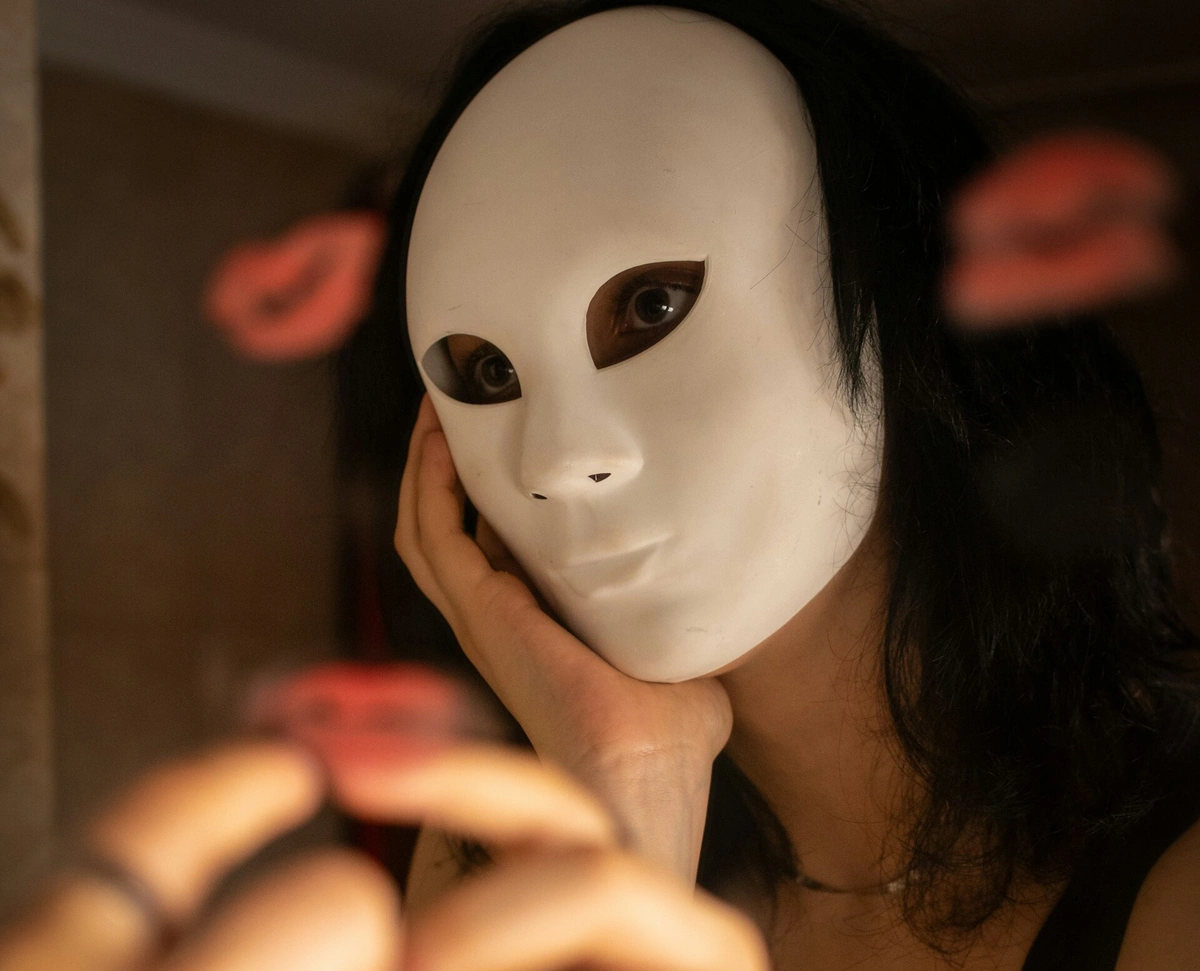 Нарцисизм у жінок і чоловіків проявляється по-різному: як його розпізнати